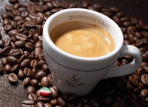 Vă puteţi bucura de ceaşca perfectă de cafea cu toate simţurile.