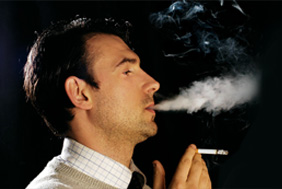 Fumul de ţigară prezent în mediul înconjurător, sau fumatul pasiv, este la fel de nociv, dacă nu mai nociv, decât fumatul în sine.